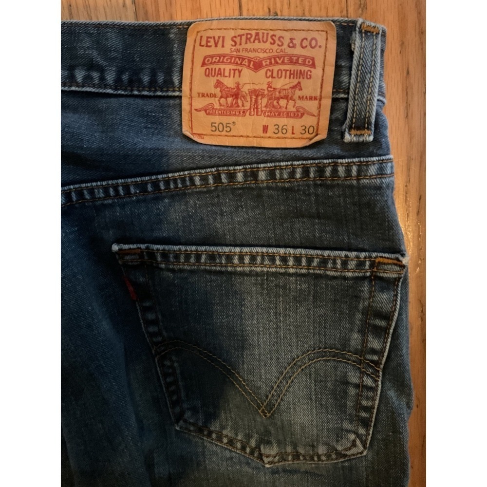 Levi's 505 Regular Fit Jean for Men, Size 36 x 30 inch - Medium Stonewash - Picture 3 of 3
